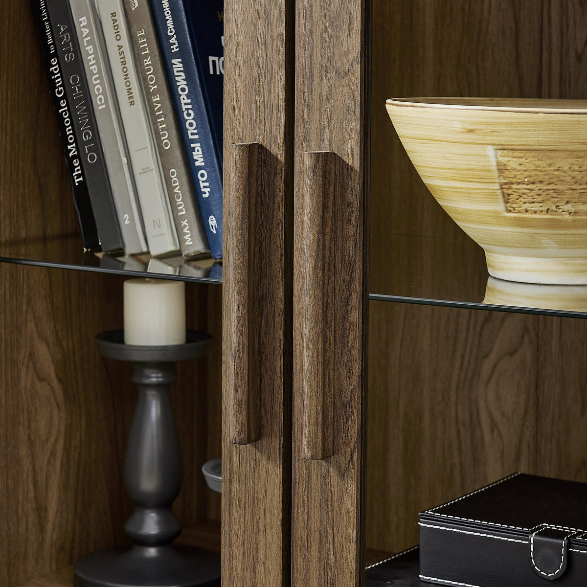 A high arched storage cabinet with a lamp, a modern retro-style wooden storage cabinet with adjustable glass partitions, suitable for use as a multi-functional cabinet in kitchens-Black