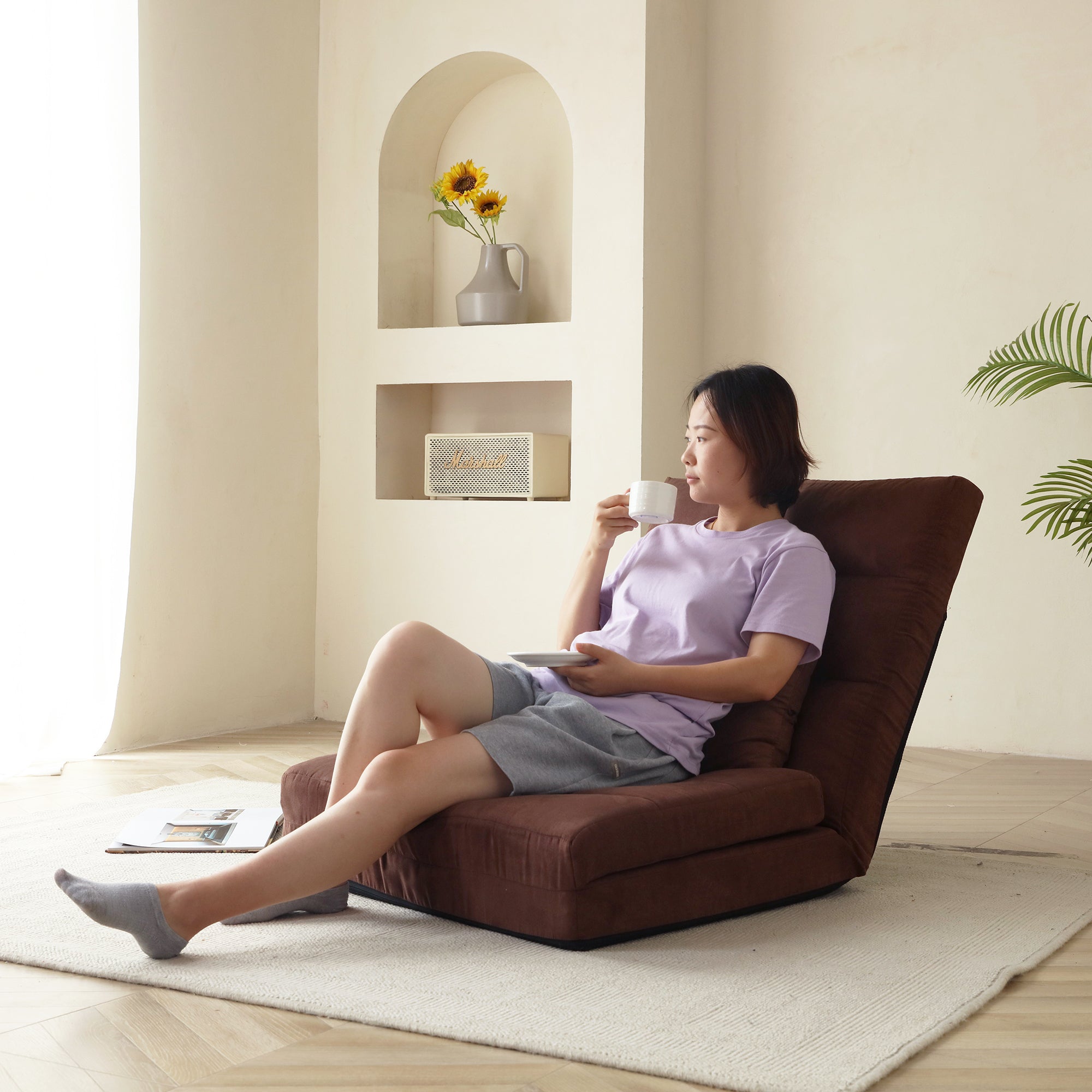14-position adjustable fold-down sofa bed detail