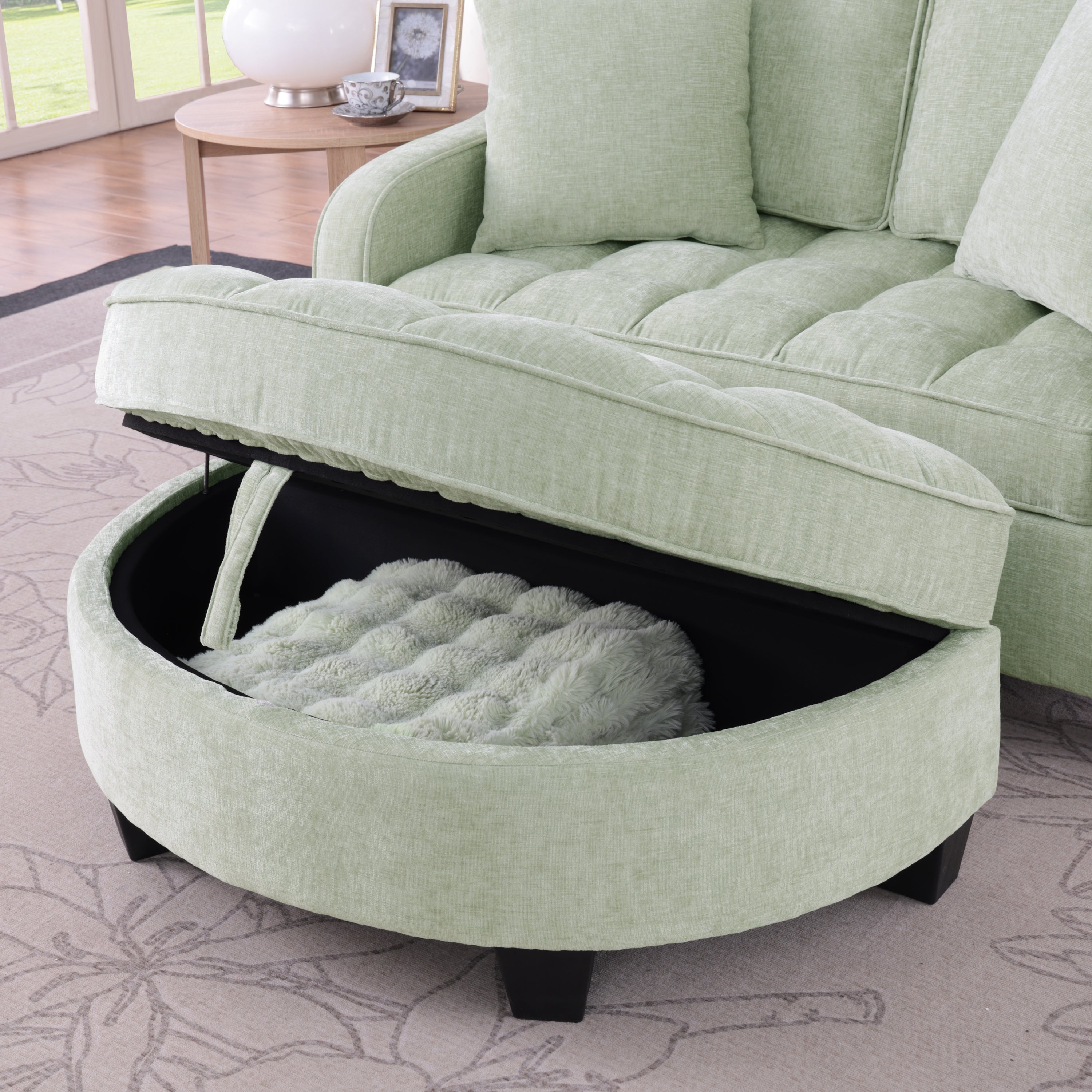 Irregular curved armrest and backrest detail