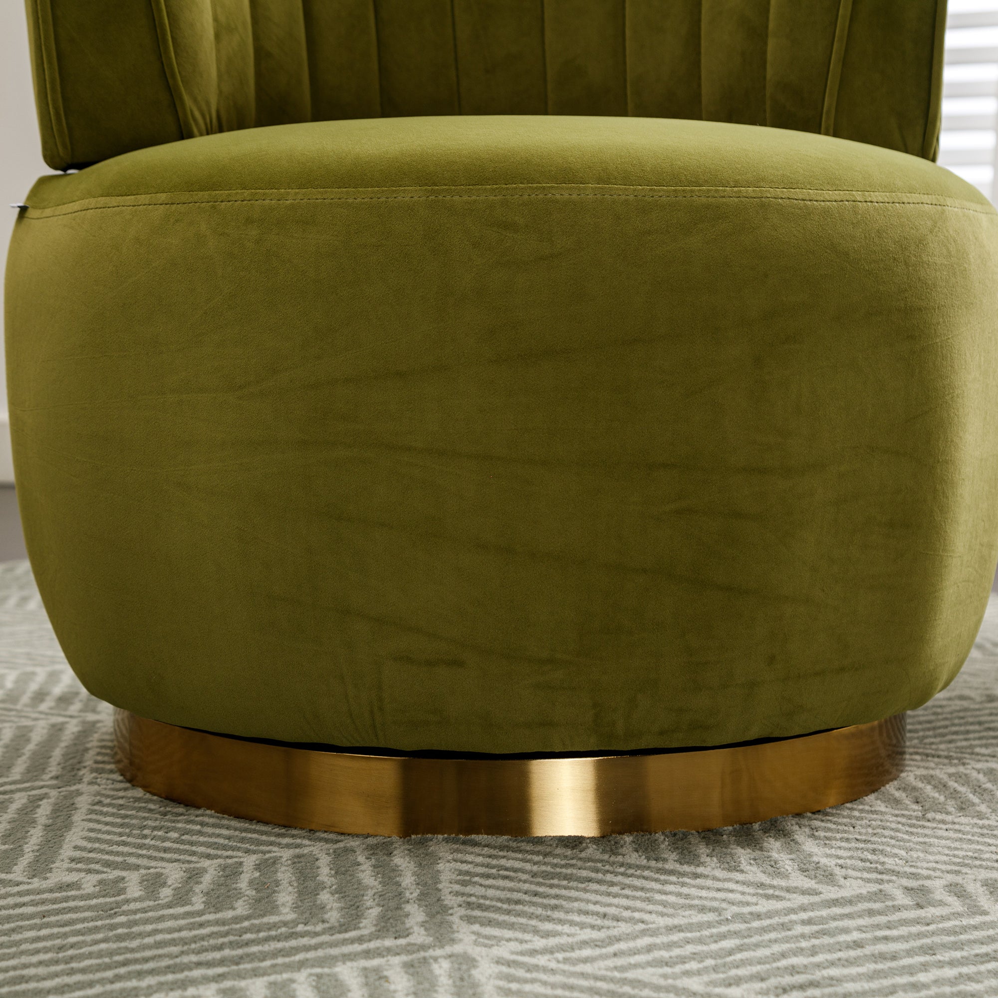 Swivel accent chair top-down view